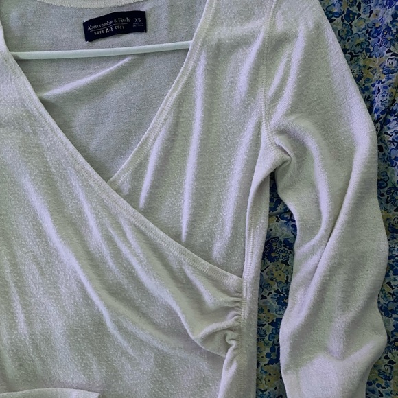 XS Abercrombie and Fitch bodysuit - Picture 3 of 8